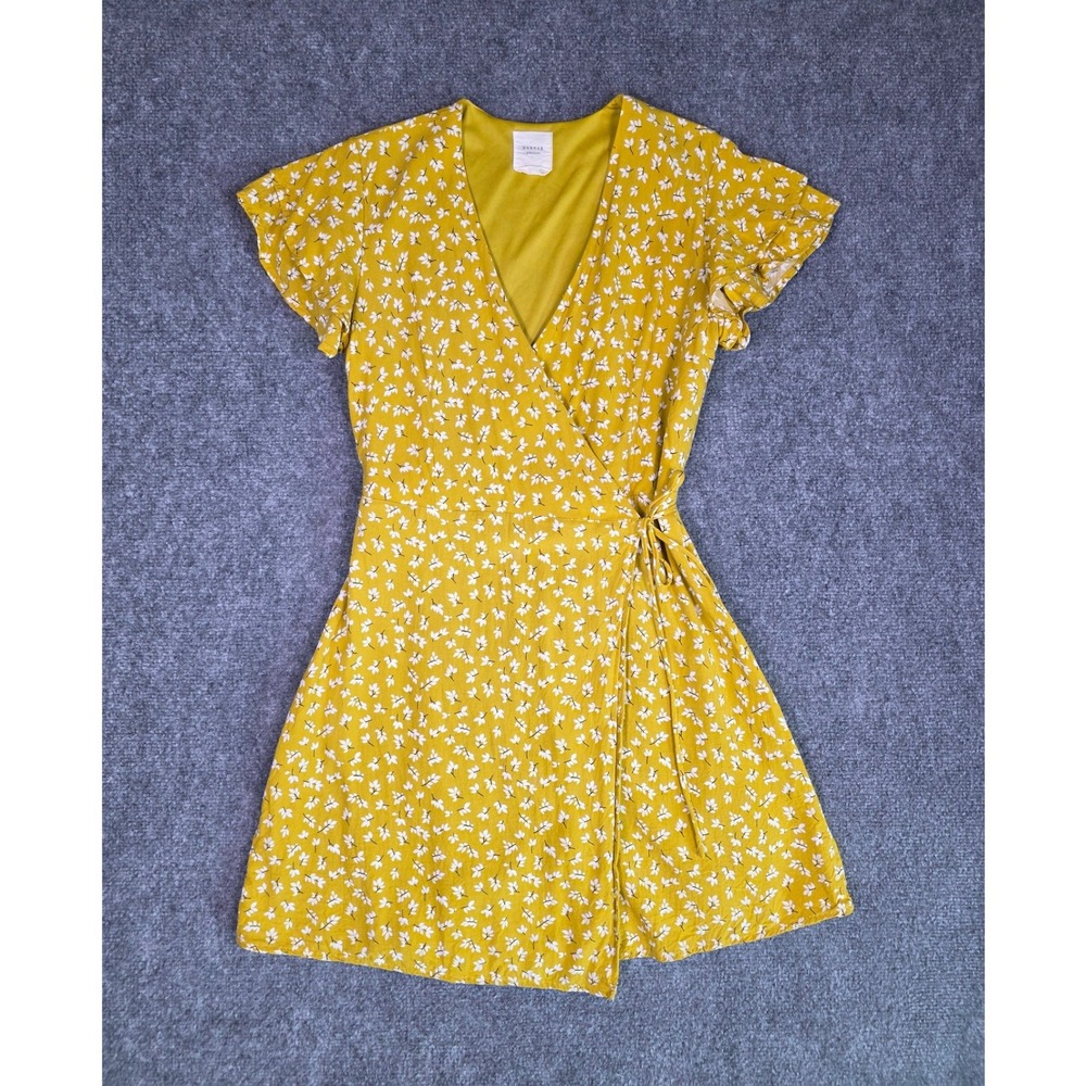 Harper Heritage Wrap Dress Womens Medium Yellow Floral Flutter Sleeve Mini